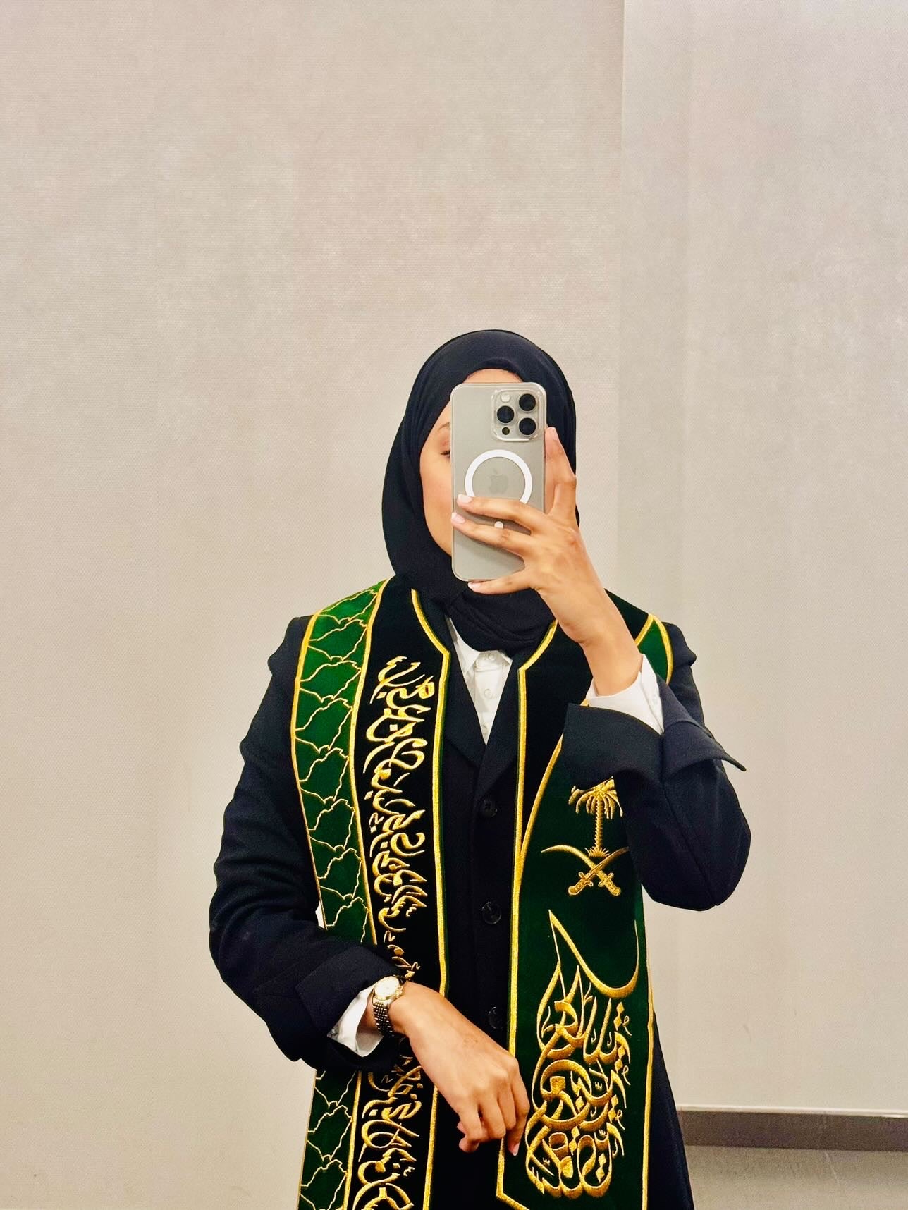 Al Majd Scarf